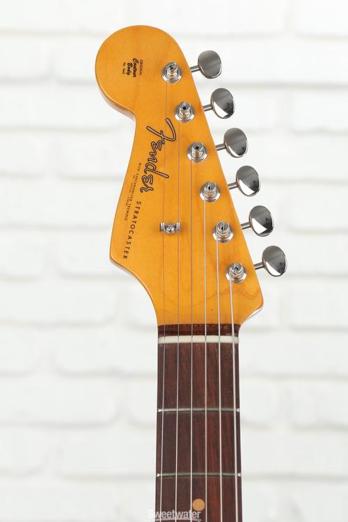 Fender American Vintage II 1961 Stratocaster Lefthanded Electric Guitar 3tone Sunburst