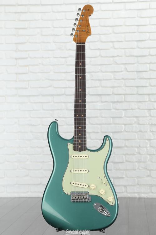 Fender Custom Shop Limited-edition '63 Stratocaster Journeyman Relic  Electric Guitar - Aged Sherwood Green