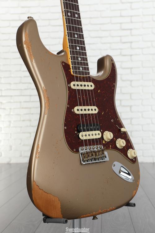Fender Custom Shop Limited-edition '67 HSS Stratocaster Heavy Relic  Electric Guitar - Aged Shoreline Gold