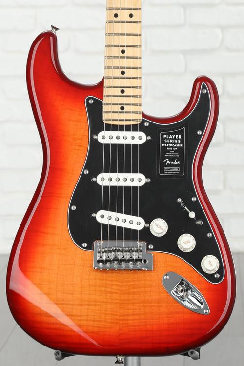 Fender Player Stratocaster Plus Top - Aged Cherry with Maple