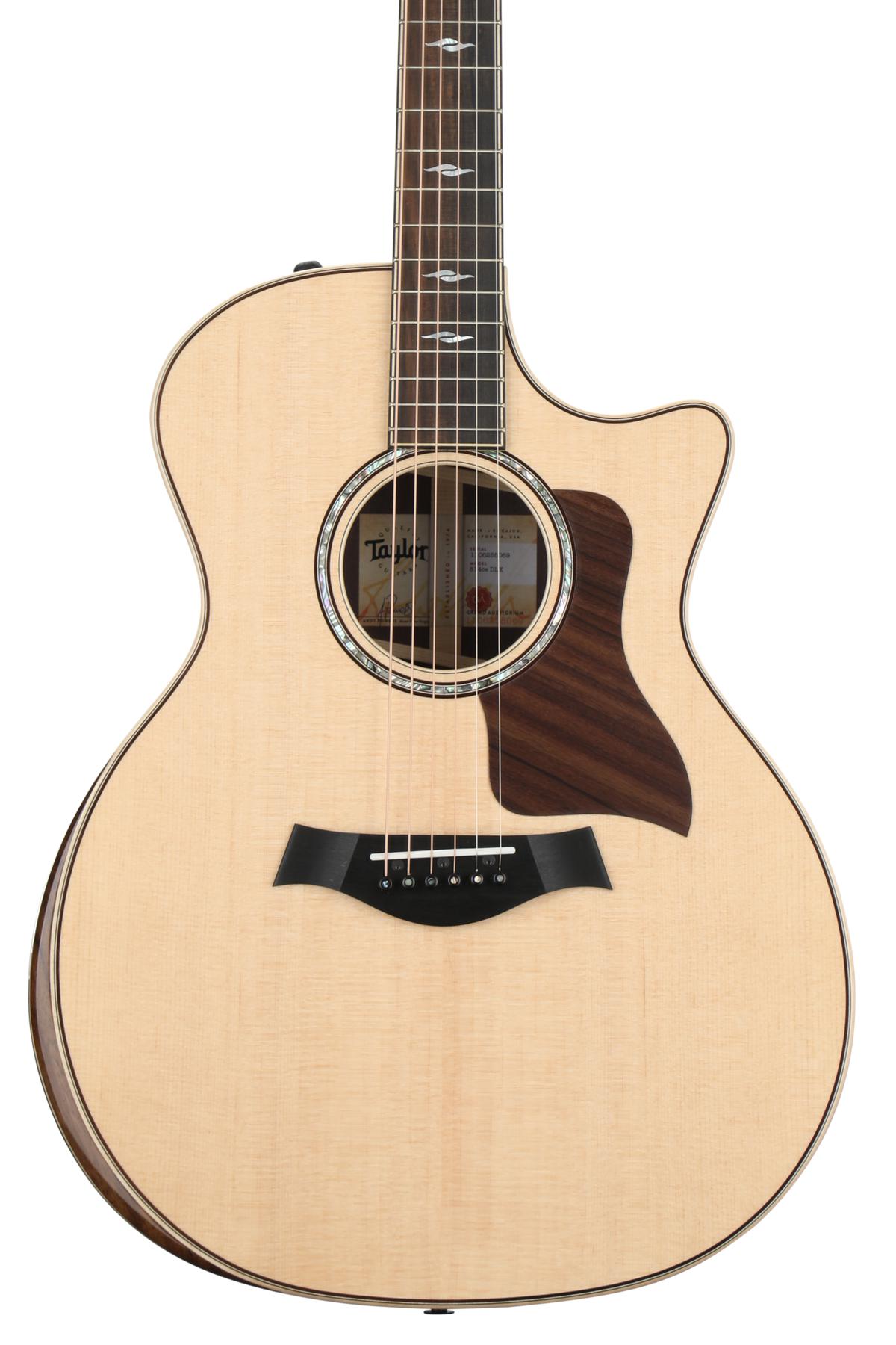 814ce Deluxe V-Class Acoustic-Electric Guitar - Natural with Sitka Spruce Top