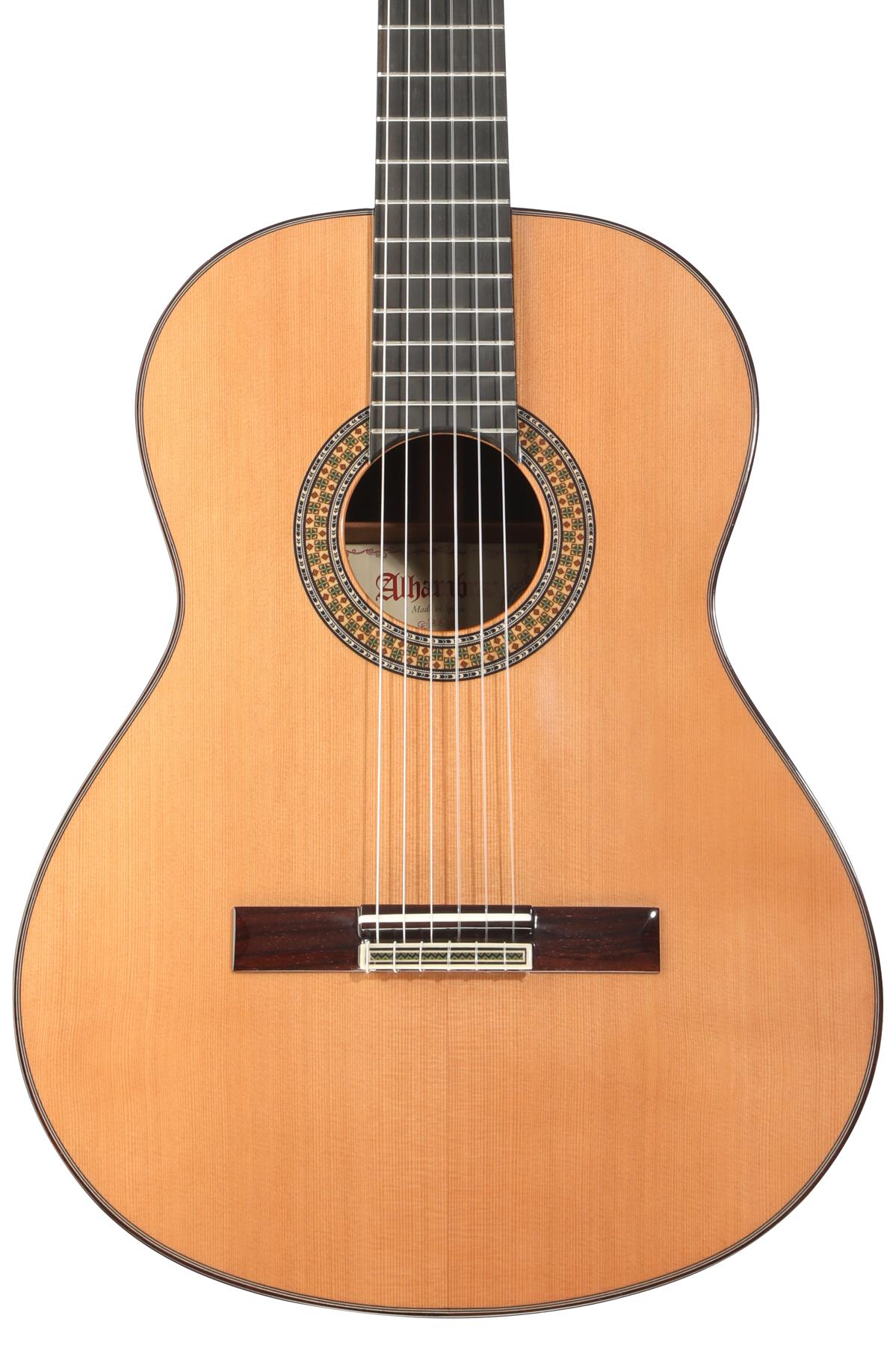 9 P Classical Guitar - Natural