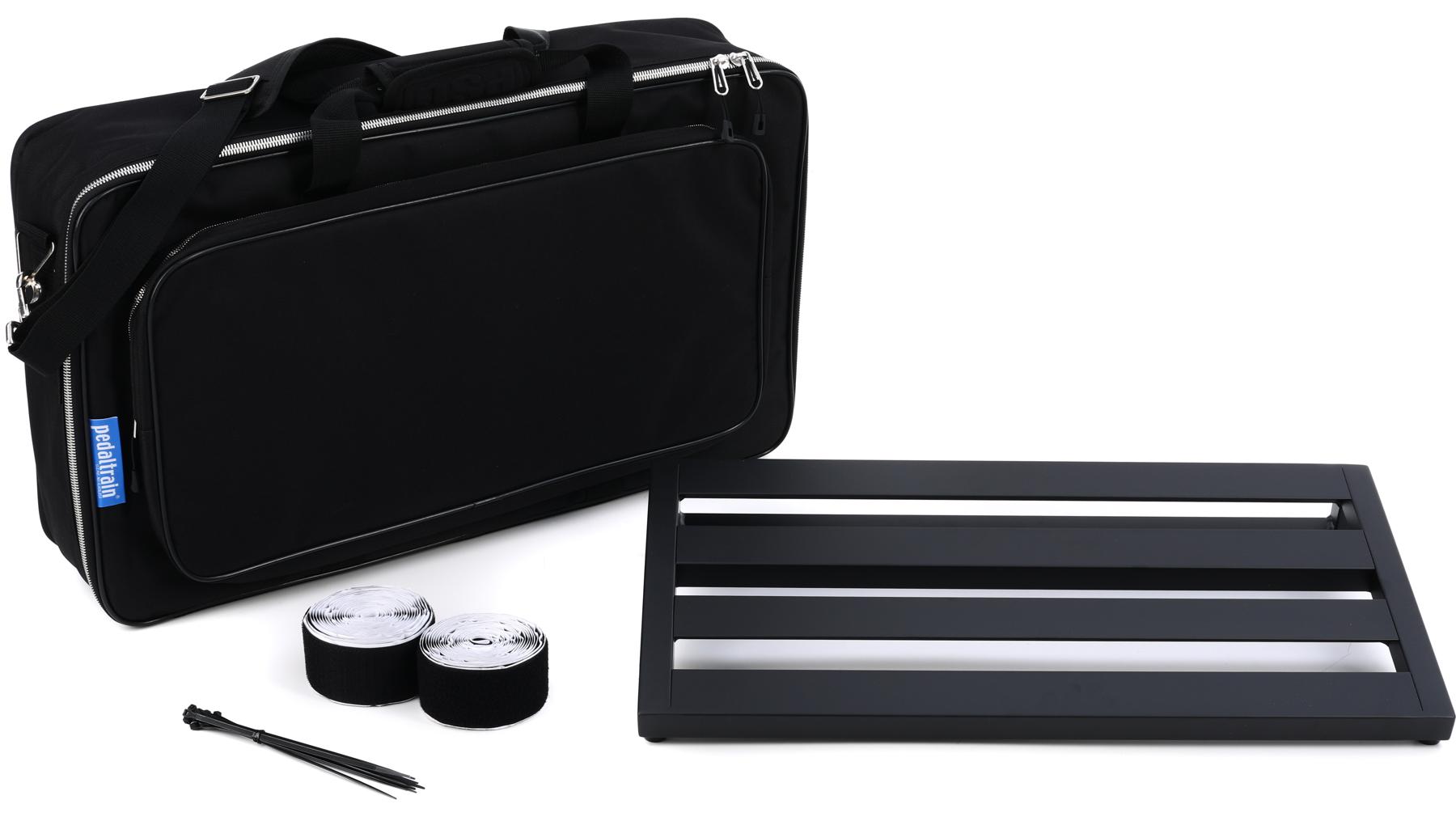 Classic 2 SC 24x12.5-inch Pedalboard with Soft Case