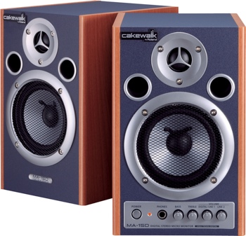 Roland MA-15D - Woodgrain | Sweetwater