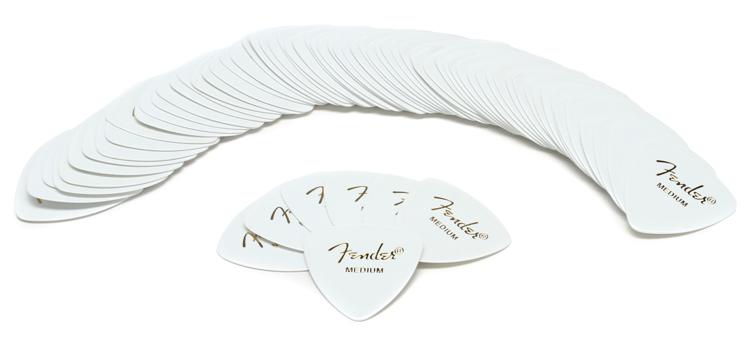 Fender 346 Shape Classic Celluloid Picks - Medium White 72-pack ...