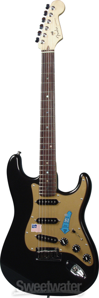 Fender American Deluxe Stratocaster - Montego Black | Sweetwater