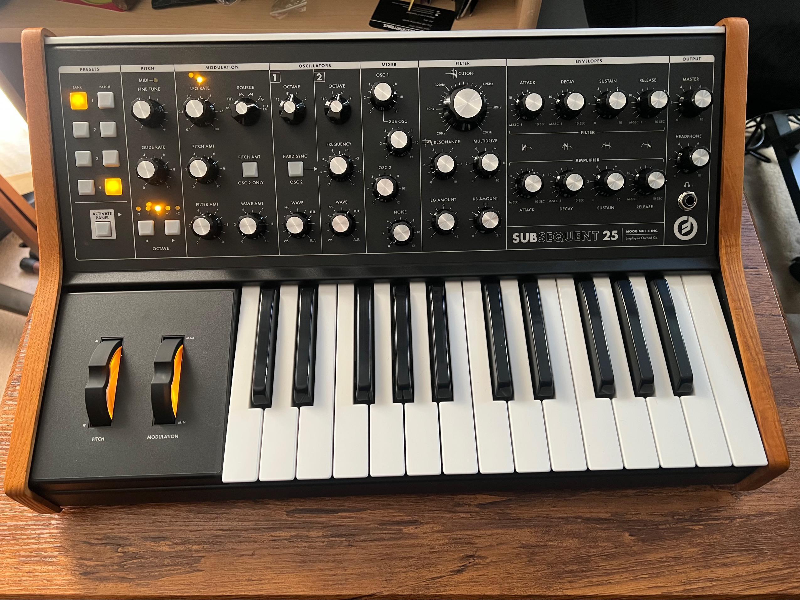 Used Moog Subsequent 25 Analog - Sweetwater's Gear Exchange