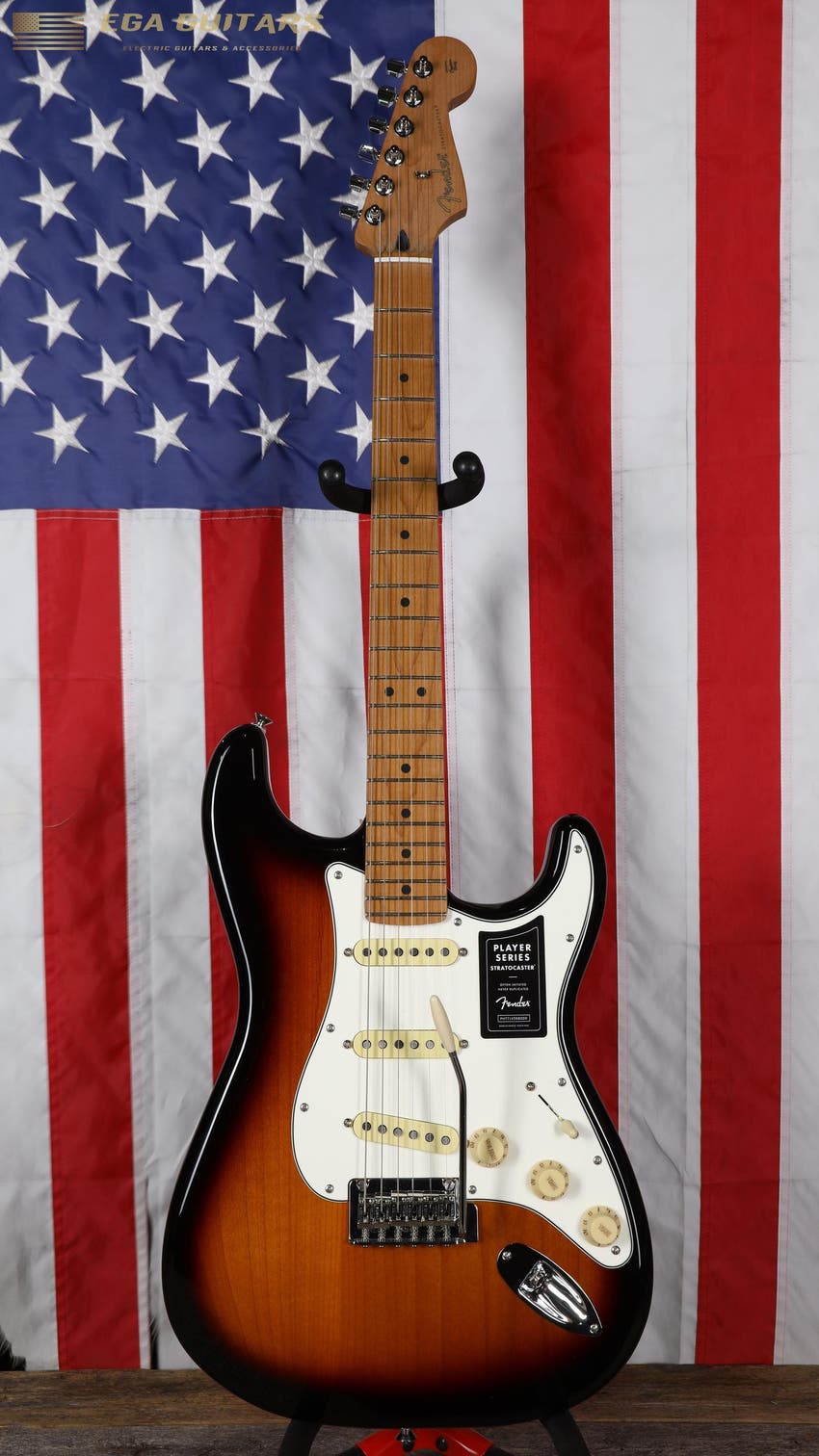 Player Stratocaster with Roasted Maple Neck - 2-Tone Sunburst