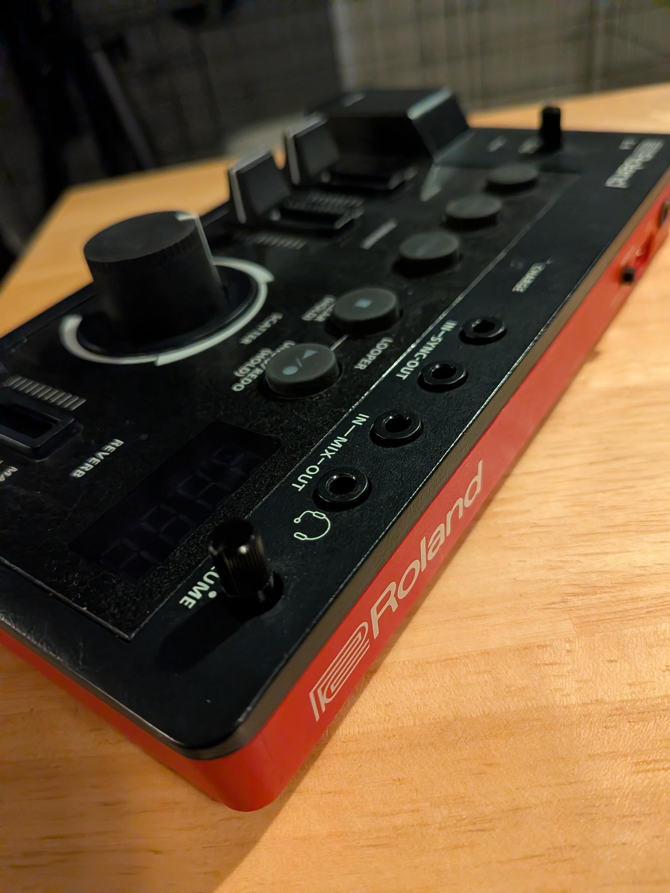 Used Roland AIRA Compact E-4 Voice - Sweetwater's Gear Exchange