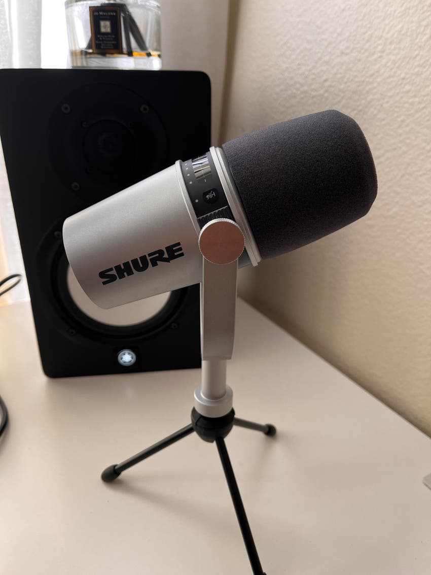 Shure MV7 -Podcasting Microphone! - Springtree Media