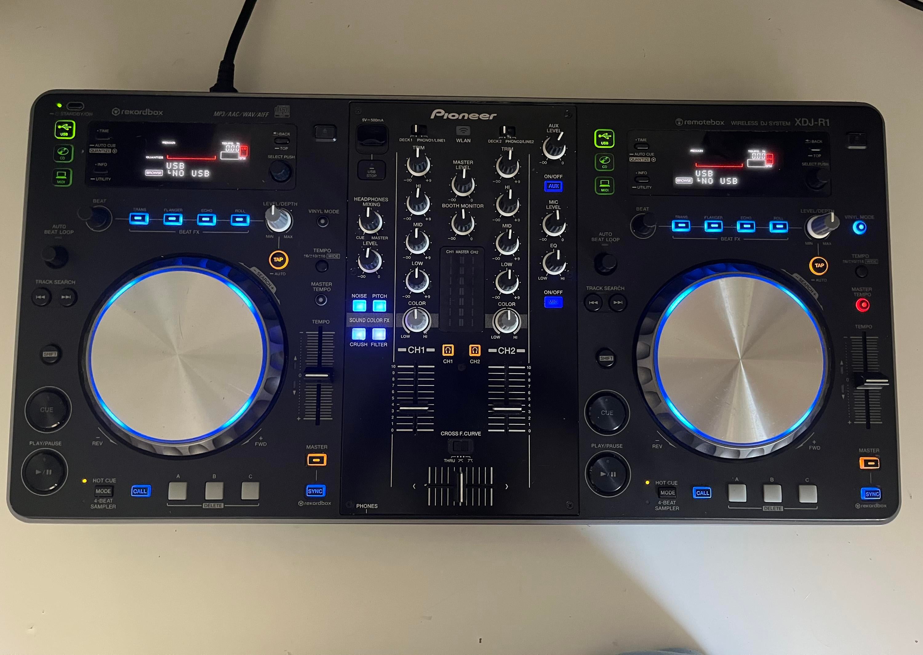 Used Pioneer DJ XDJ-R1 DJ - Sweetwater's Gear Exchange