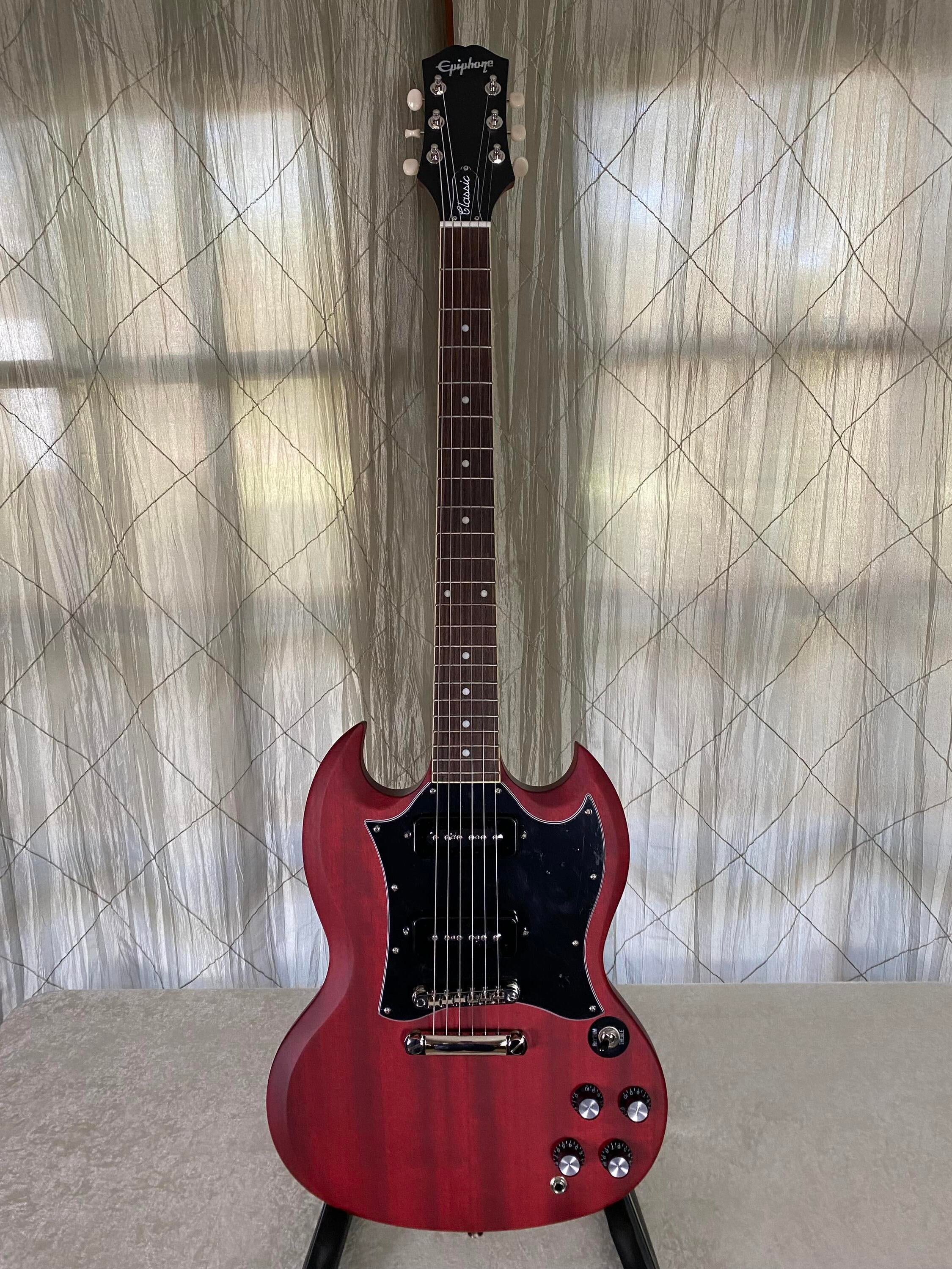 Used Epiphone SG Classic Worn P-90s – Worn - Sweetwater's Gear