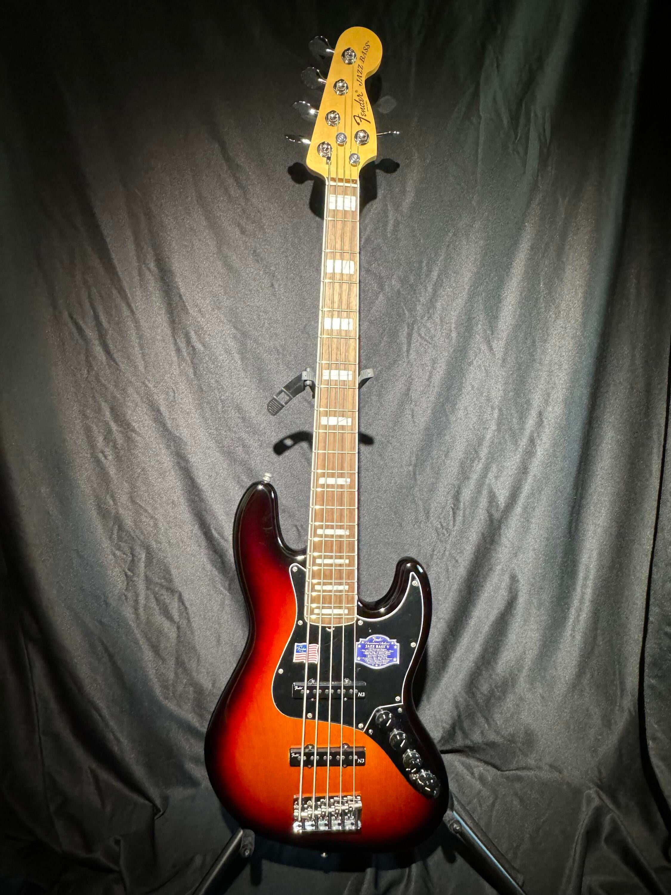 Used Fender American Deluxe Jazz - Sweetwater's Gear Exchange