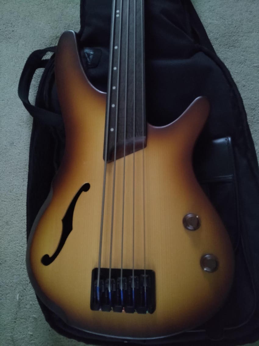 Used Ibanez SRH505F Fretless Bass Guitar Gear Exchange