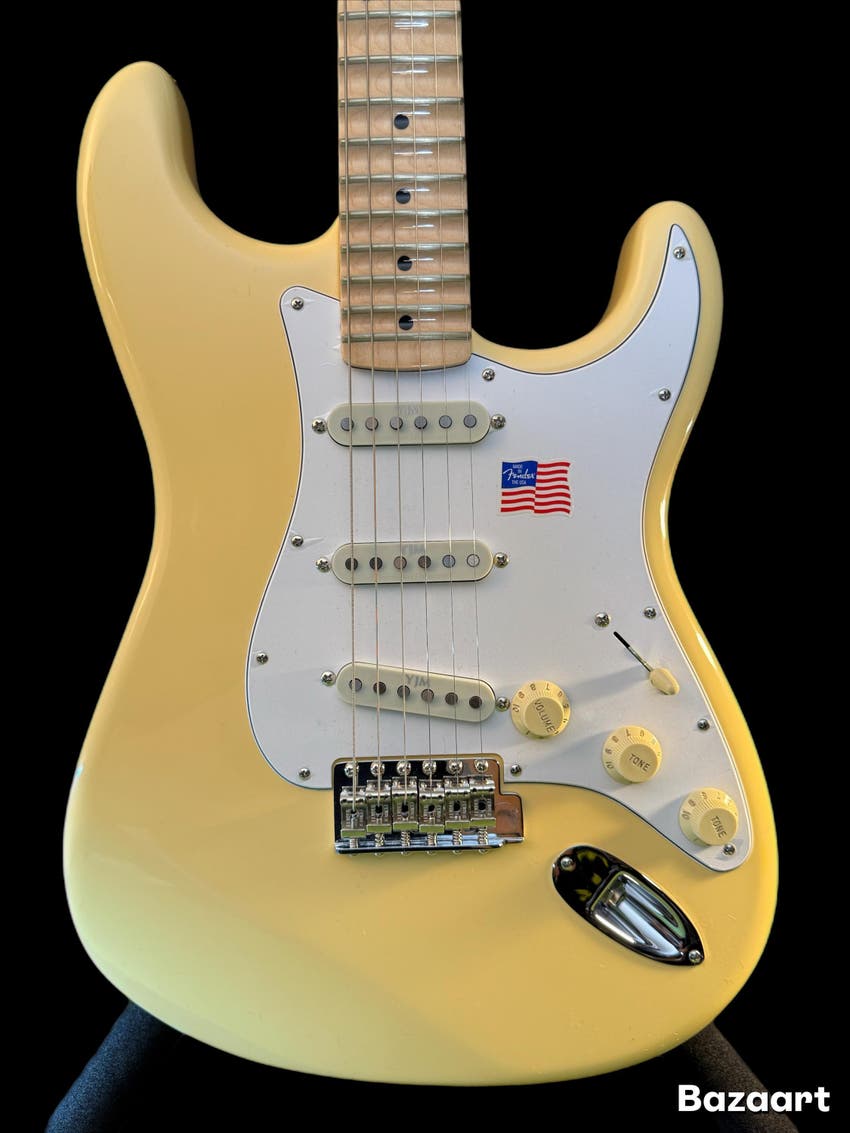 Yngwie Malmsteen Stratocaster Electric Guitar - Vintage White with Maple Fingerboard
