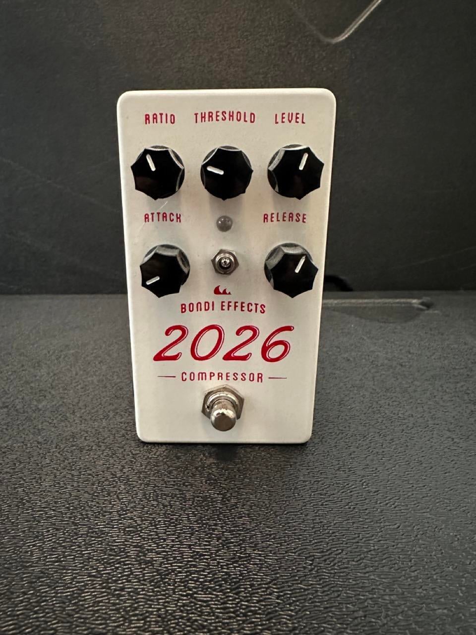 珍しい 【希少品】bondi effects 2026 compressor ギター 