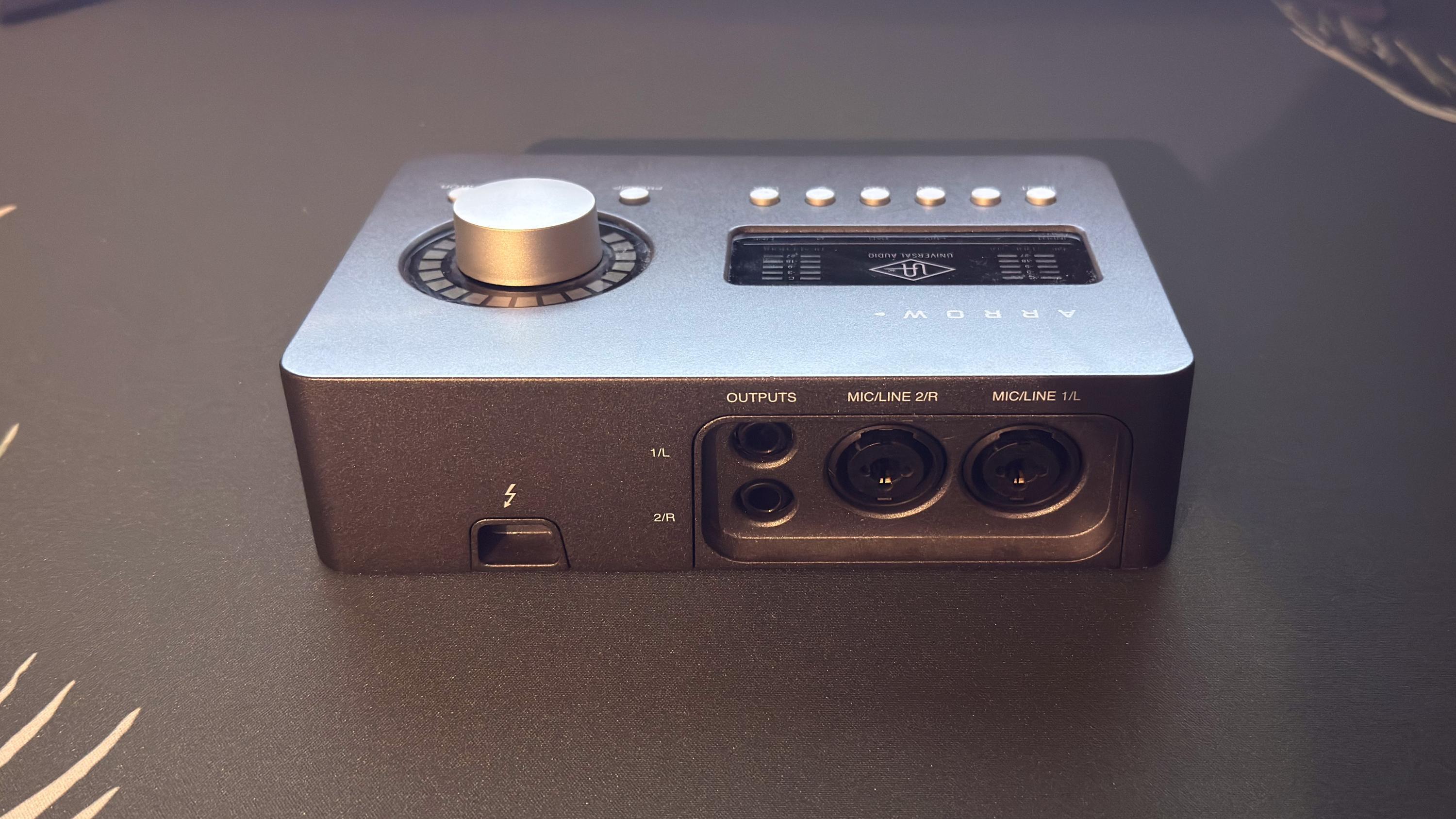 Used Universal Audio Arrow 2x4 Thunderbolt 3 Audio Interface with UAD DSP