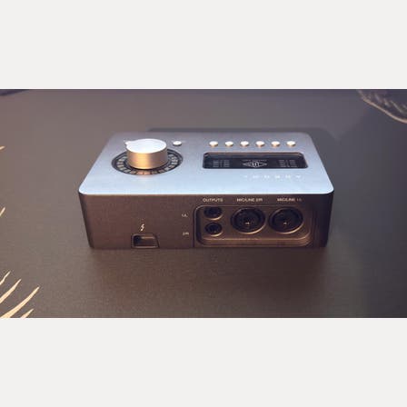 Used Universal Audio Arrow 2x4 Thunderbolt 3 Audio Interface with UAD DSP