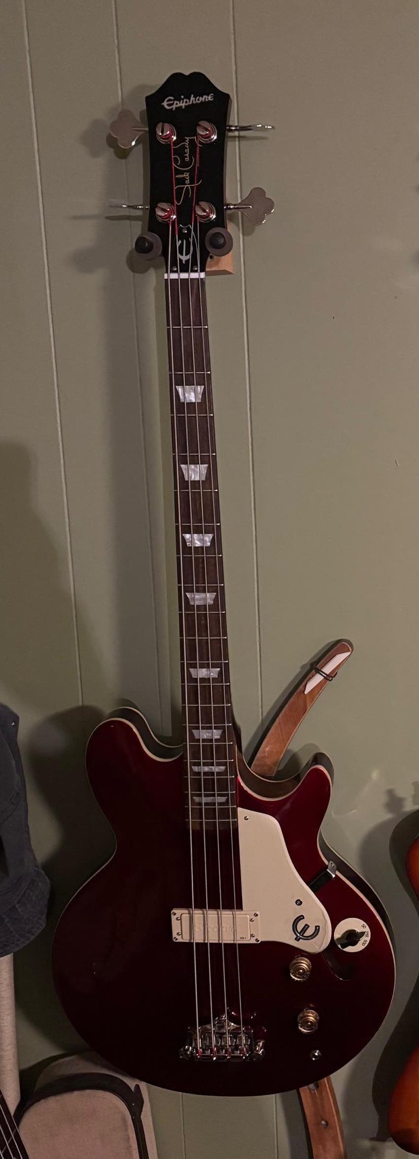 Used Epiphone Like New Epiphone - Sweetwater's Gear Exchange