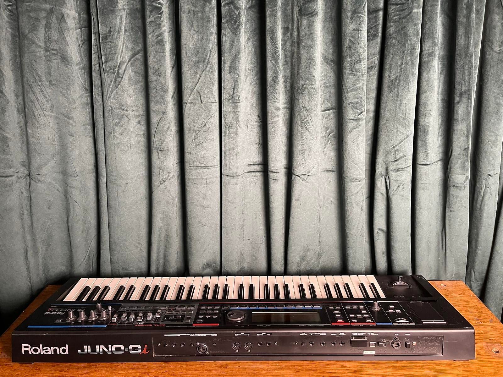 Used Roland Juno-Gi Synthesizer and Workstation