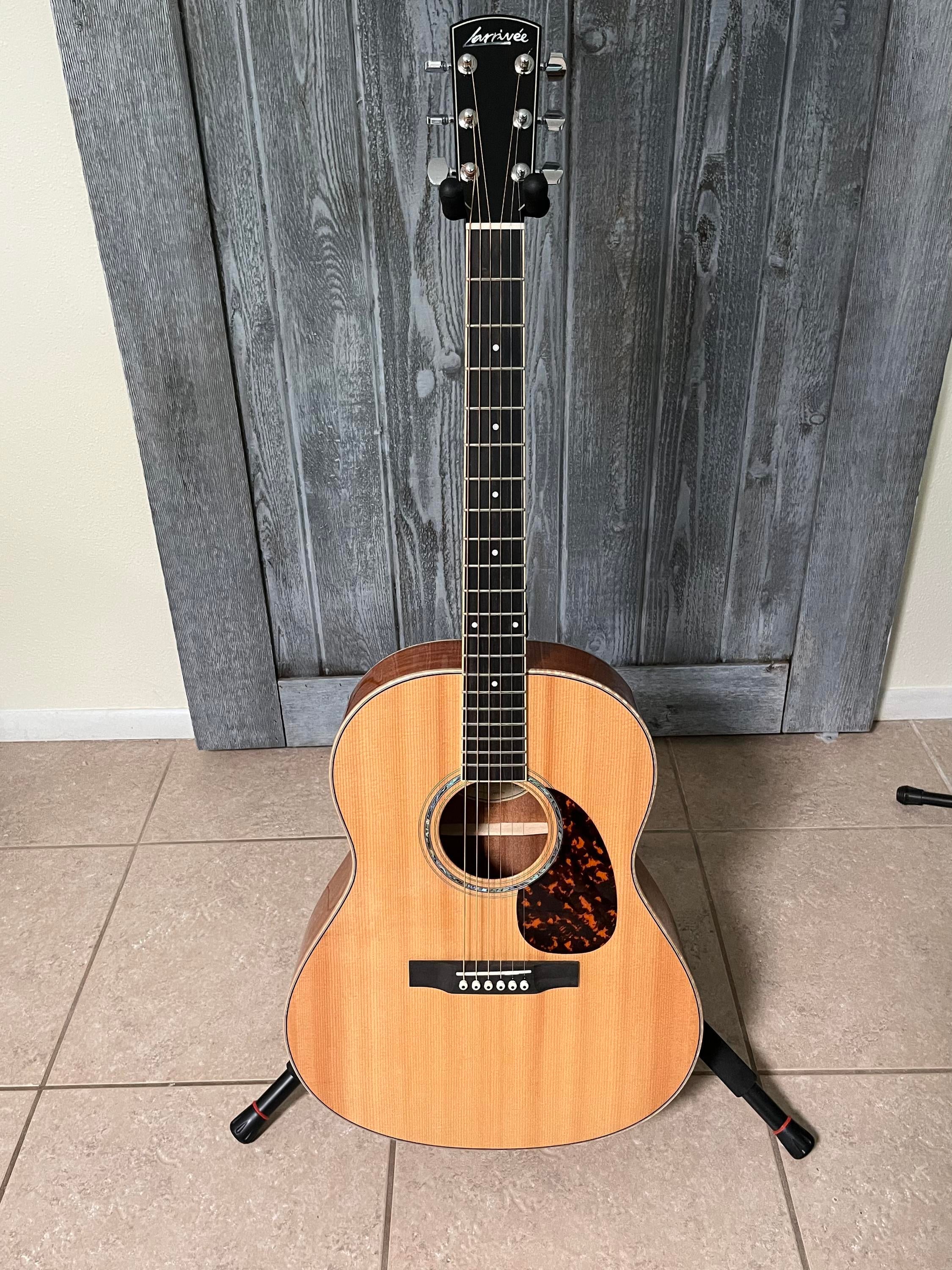 Sweetwater used store acoustic guitars