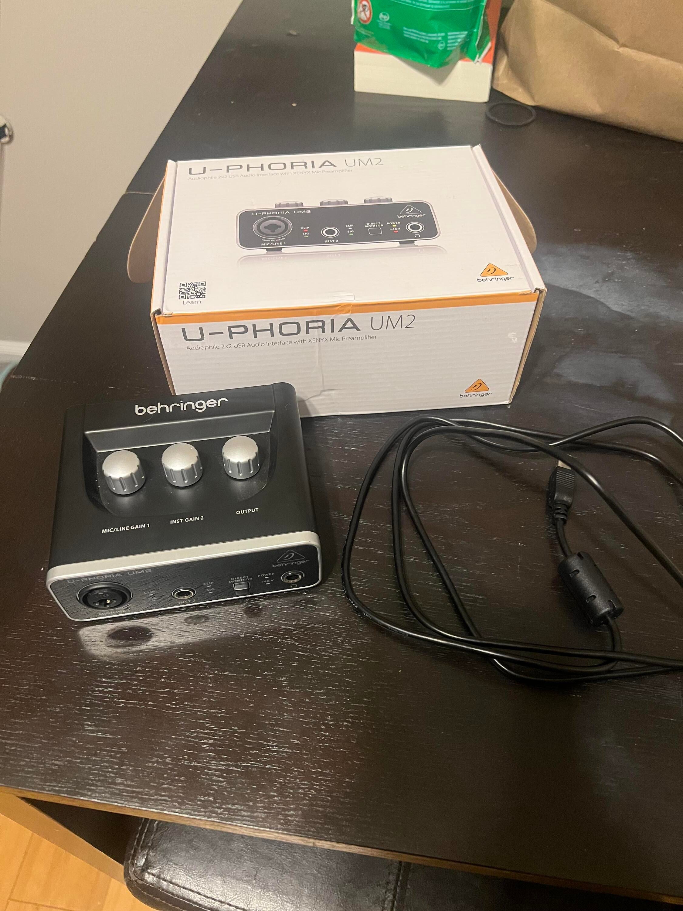 Used Behringer U-Phoria UM2 USB Audio Interface | Sweetwater's