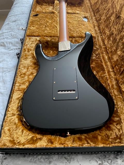 Used Suhr Custom Standard HSH with - Sweetwater's Gear Exchange