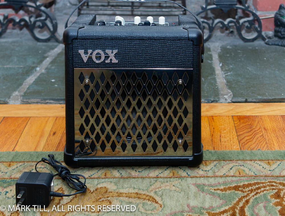 Used Vox 5-watt Vox Mini 5 Rhythm practice - Sweetwater's Gear