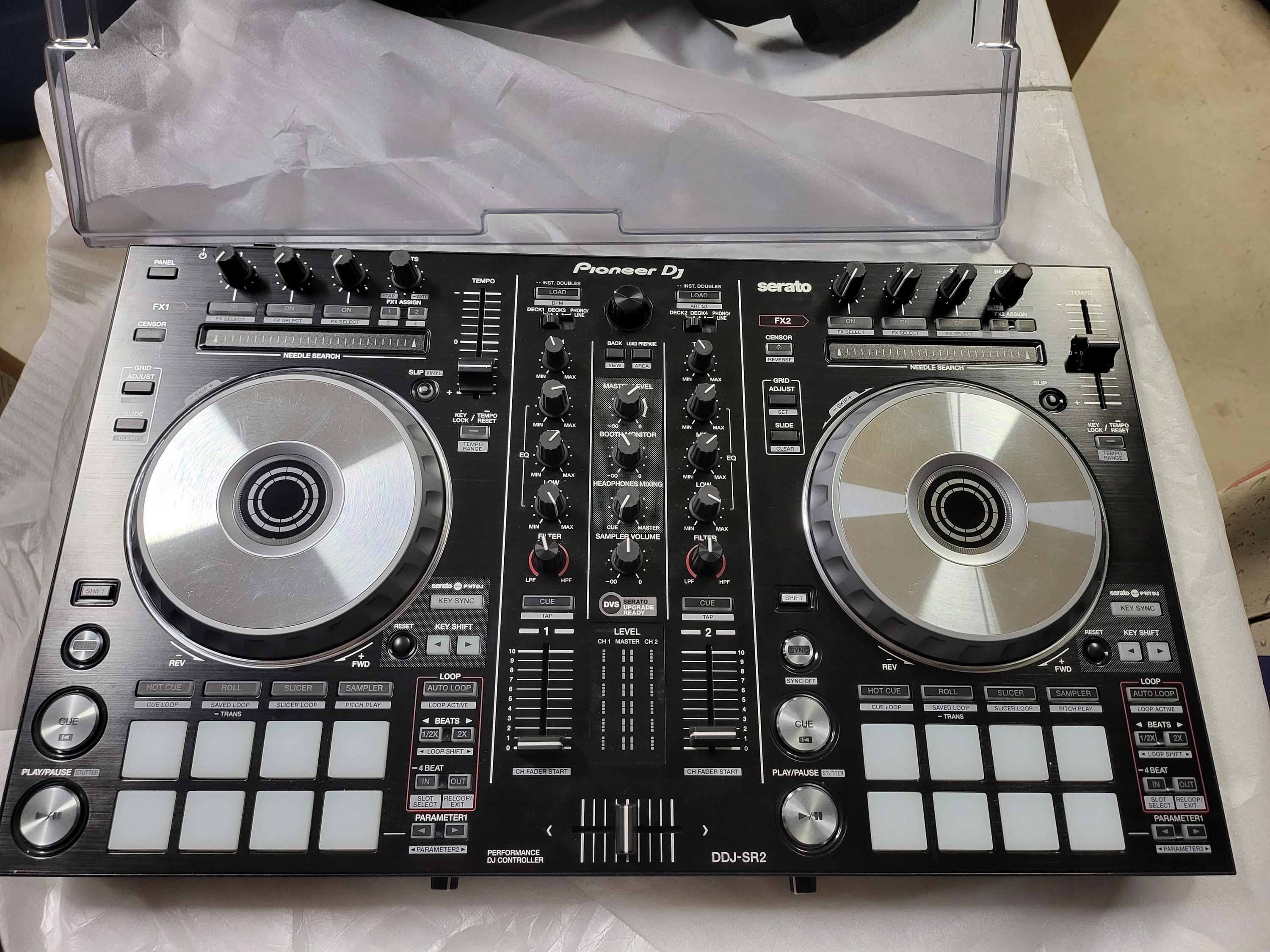 Used Pioneer Pro DJ Pioneer Dj DDJ-SR2 - Sweetwater's Gear Exchange