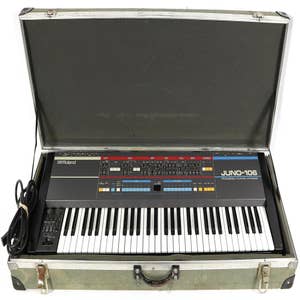 1985 Roland Japan Juno-106 Programmable Polyphonic Synthesizer Synth w/ Case