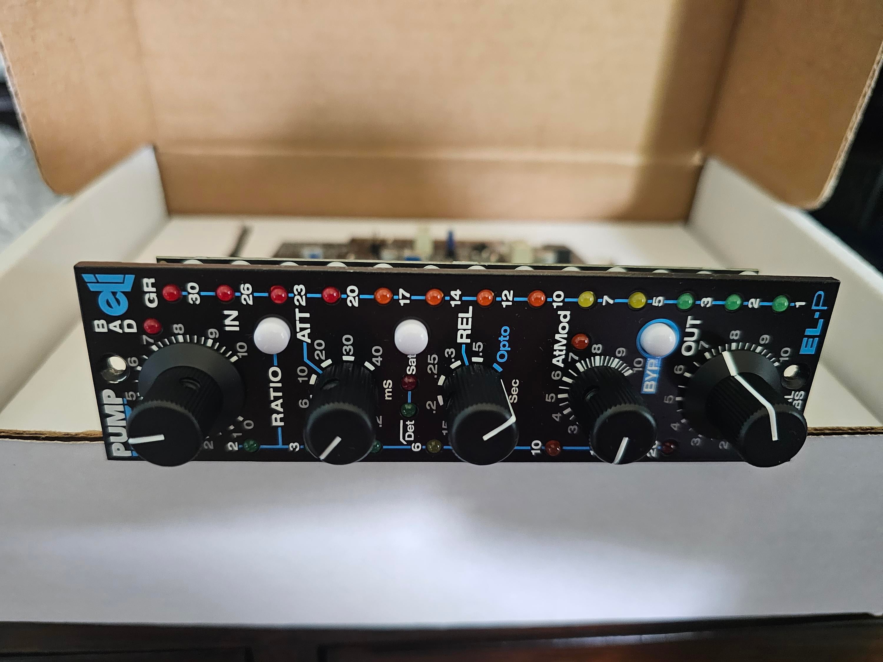 Used Empirical Labs Pump 500 Series - Sweetwater's Gear Exchange