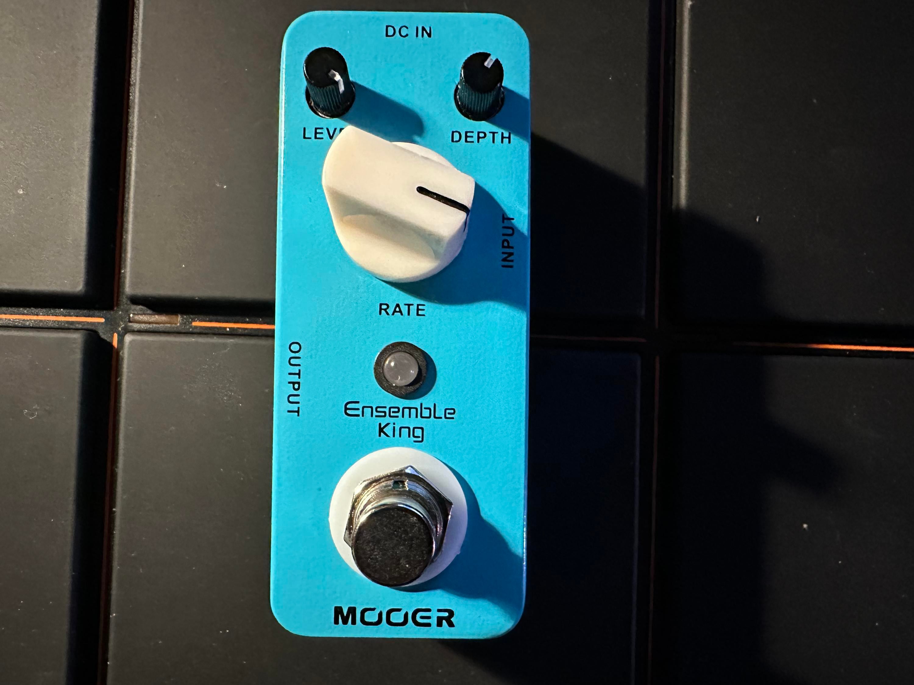 Used Mooer Ensemble King - Mini Chorus Pedal - Sweetwater's Gear