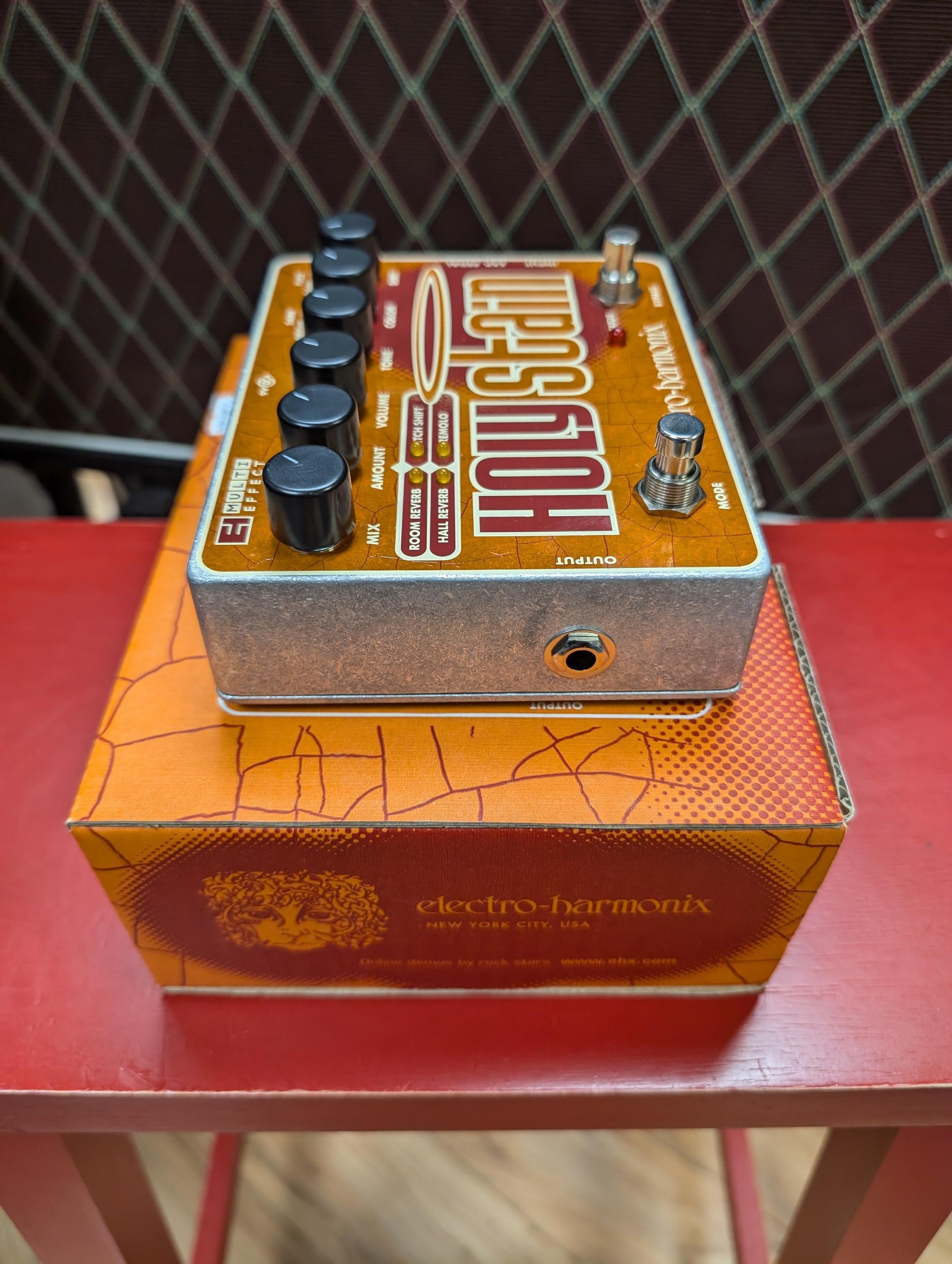 Electro-Harmonix Holy Stain Multi-effects Pedal | Sweetwater