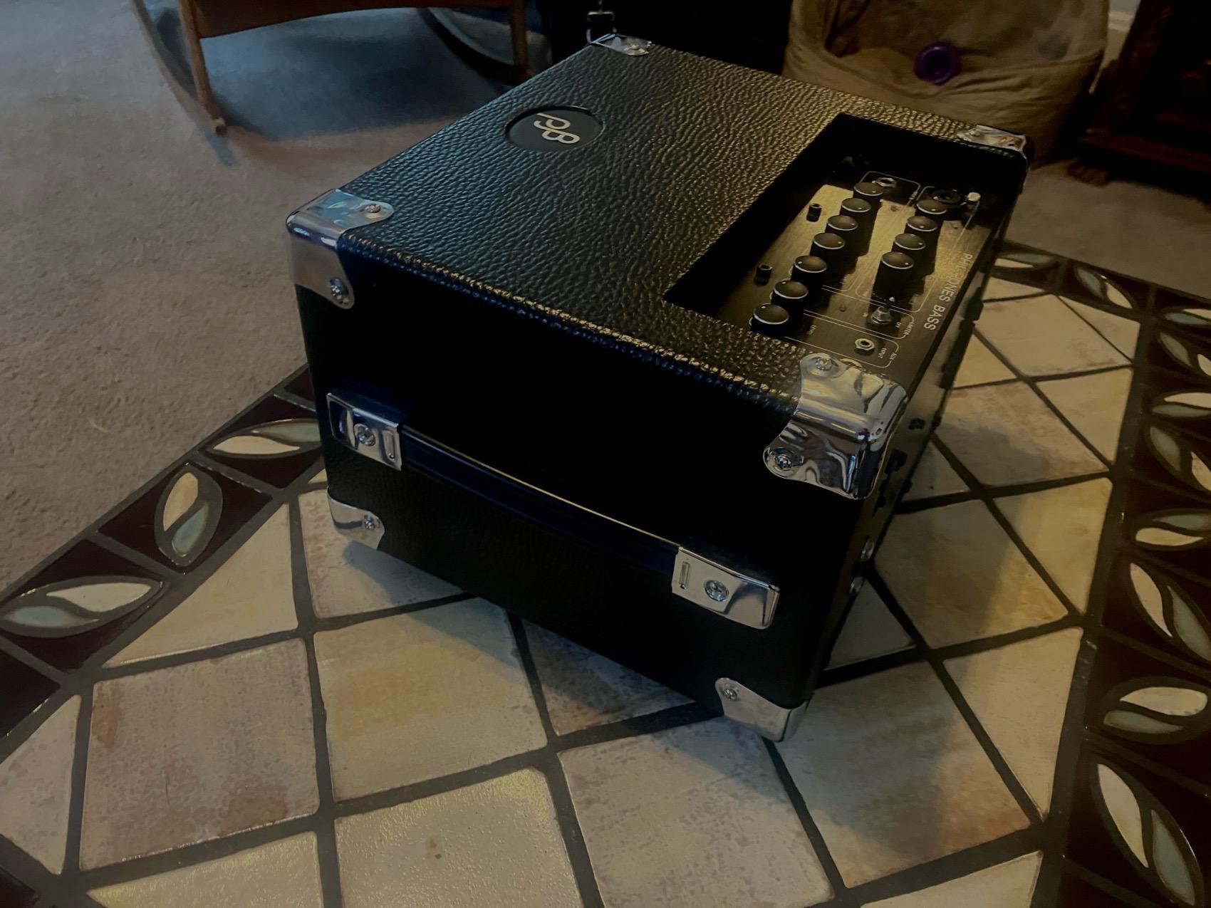 ベース Phil Jones Bass / BASS CUB BG-100 Black 68qAeofsHY9SNvwbDiVGbU.jpg
