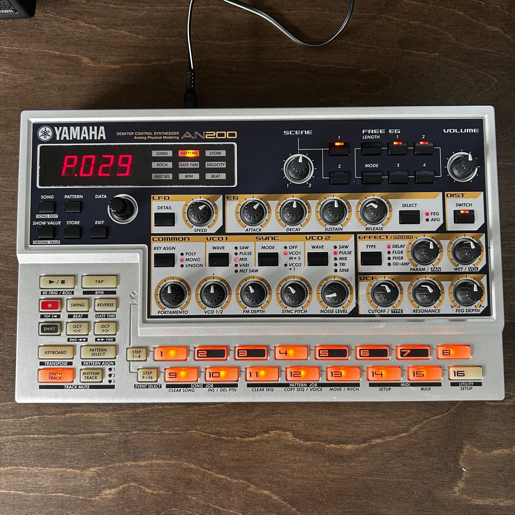 Used Yamaha AN200 Desktop - Sweetwater's Gear Exchange