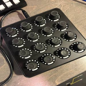 DJ Tech Tools MIDI Fighter Twister