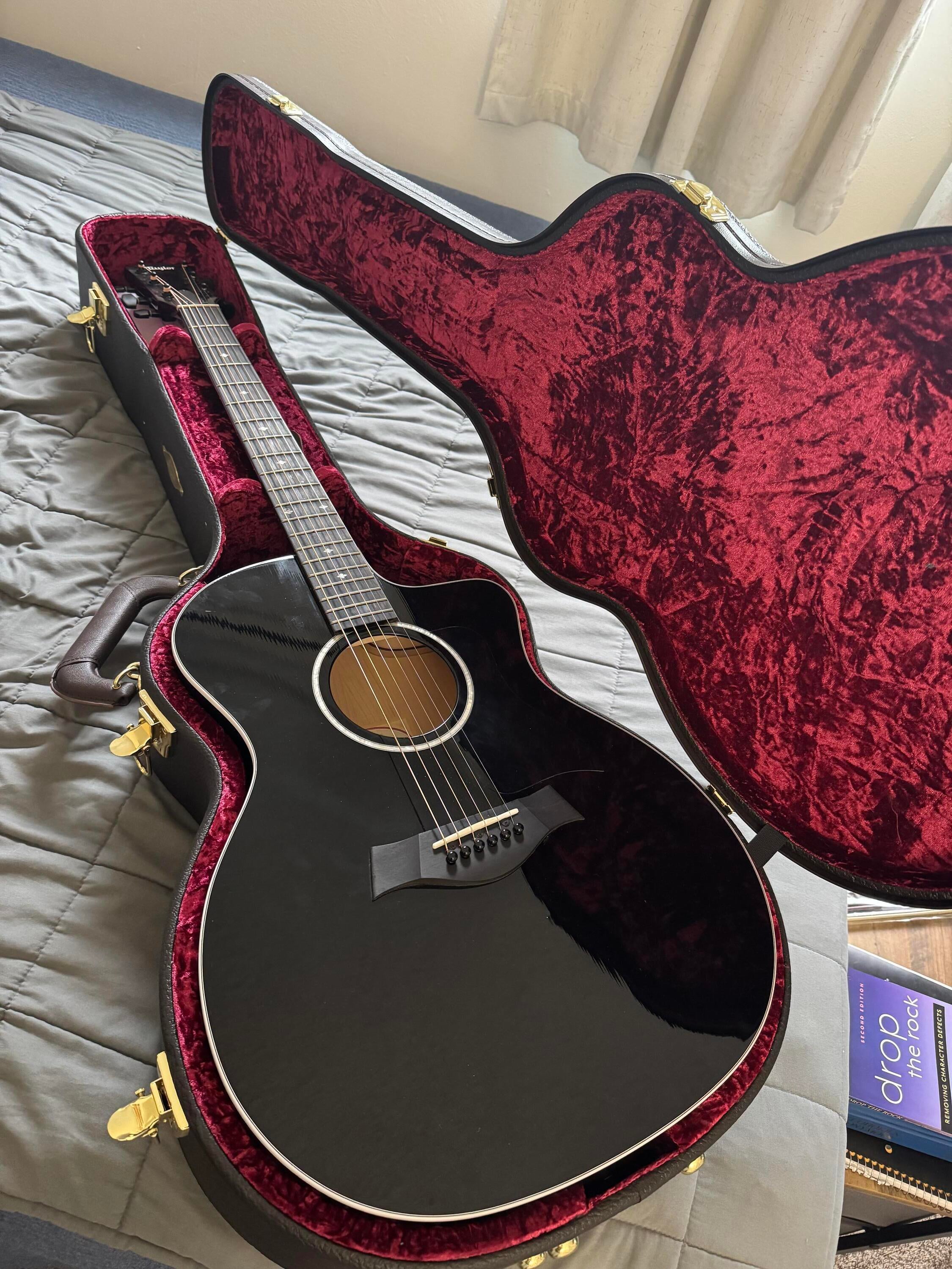 Used Taylor 214ce Deluxe - Sweetwater's Gear Exchange