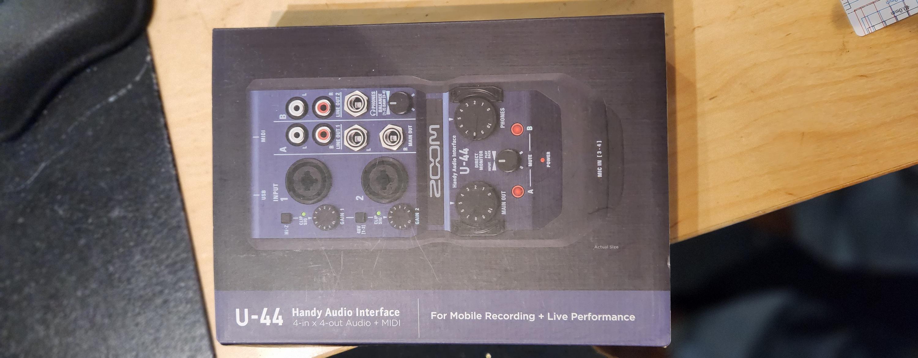 Used Zoom U-44 Handy Audio Interface