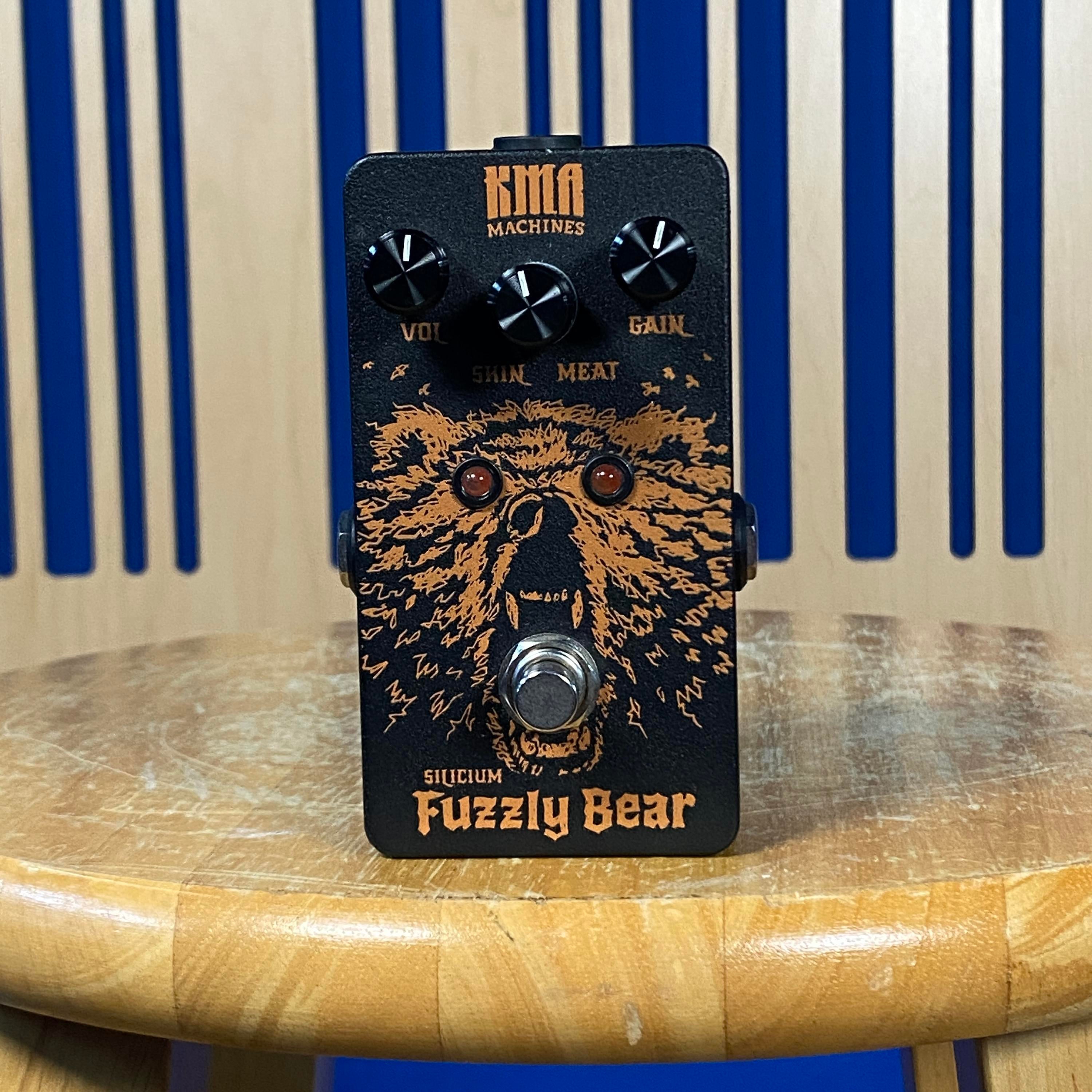 FUZZLY BEAR 2 – Analog Silicon Fuzz | KMA Machines