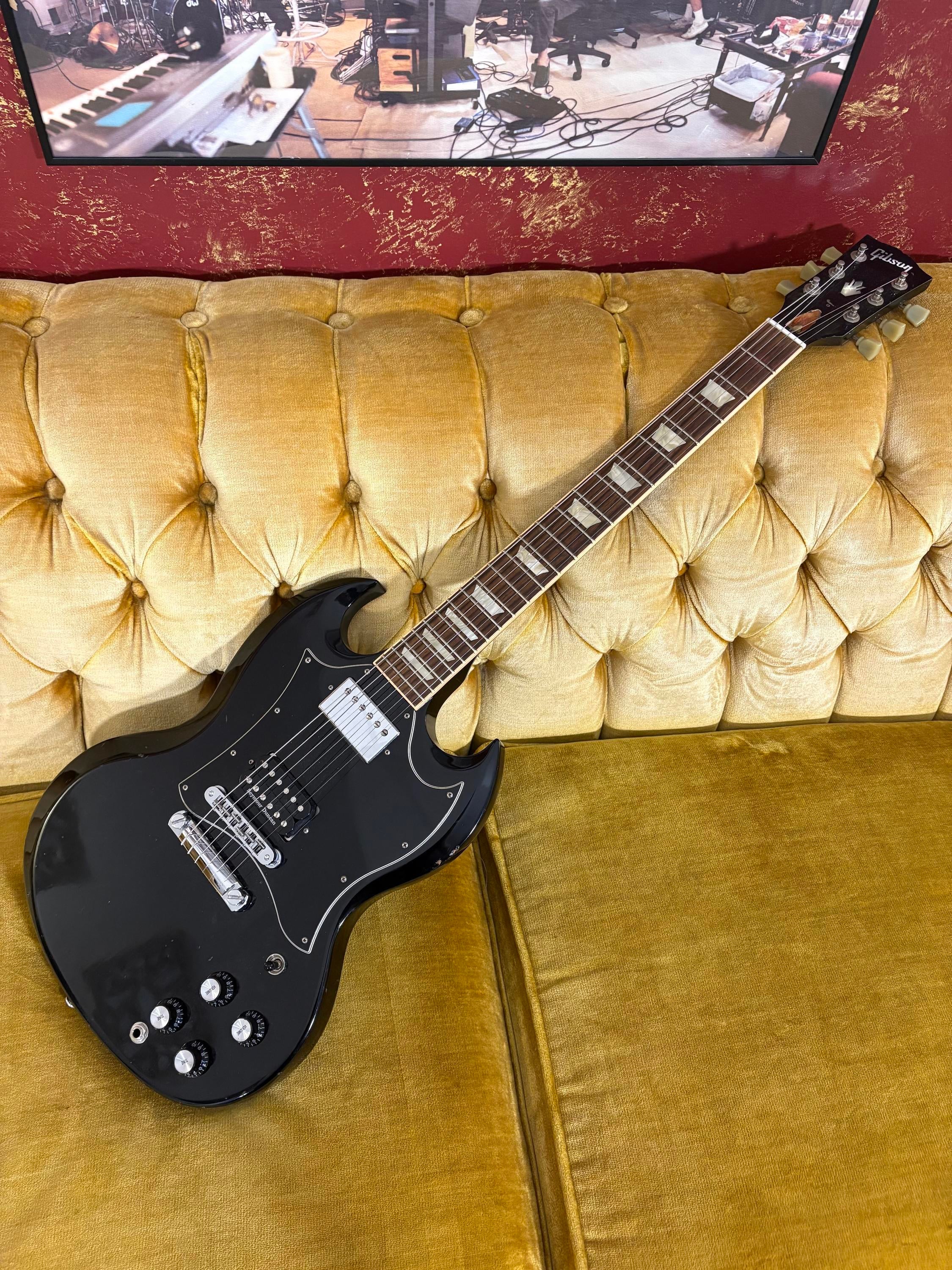 Used Gibson SG Standard (2010) - - Sweetwater's Gear Exchange