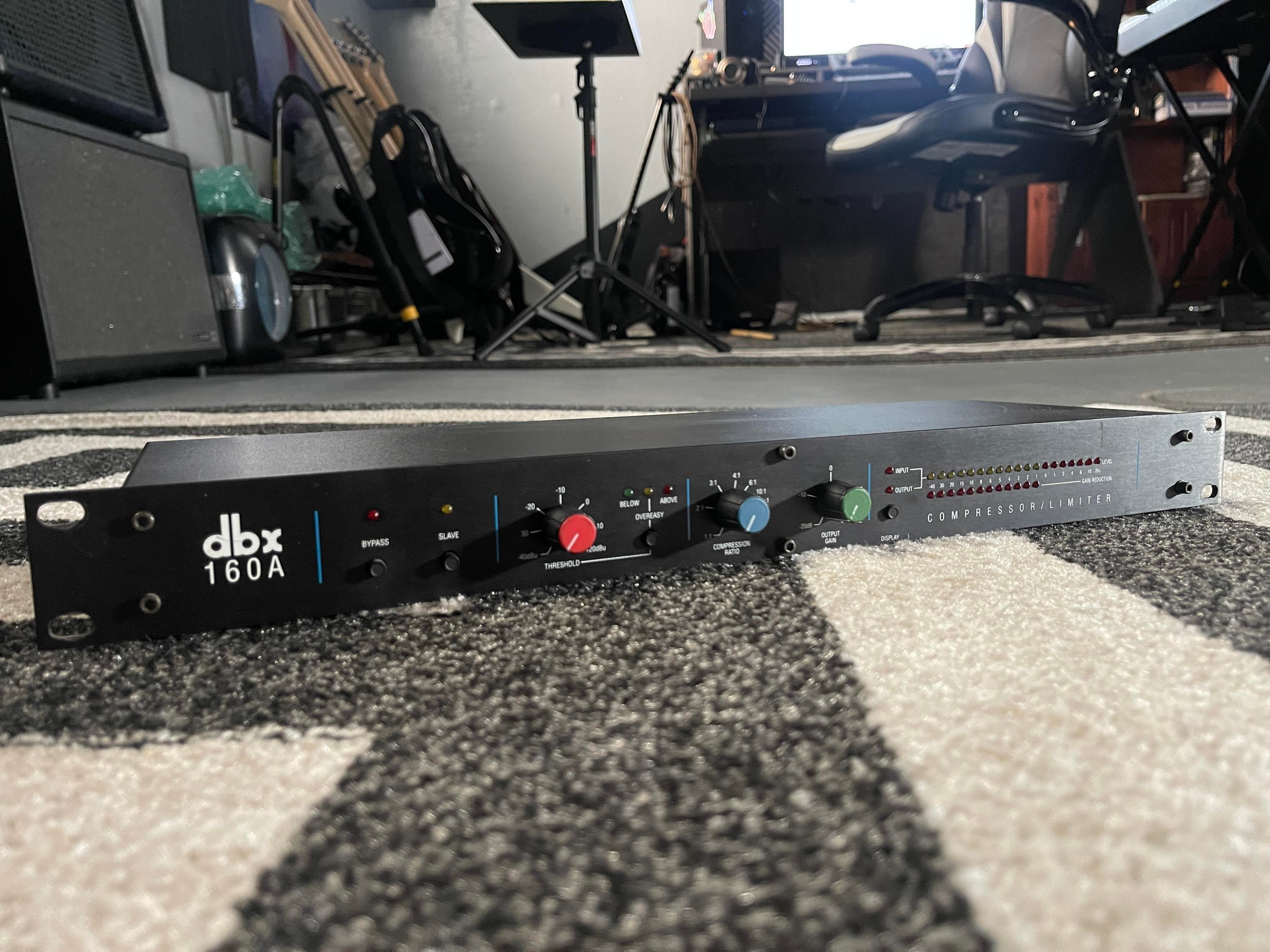 Used dbx 160a Compressor/Limiter