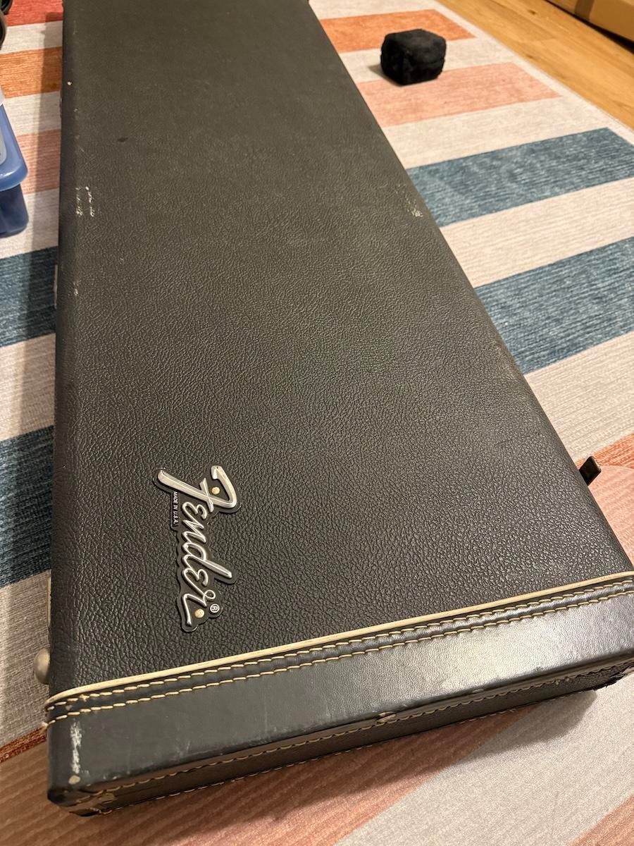 Used Fender Vintage Fender Squier - Sweetwater's Gear Exchange