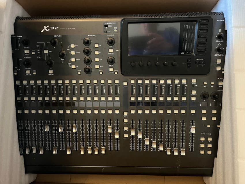 Used Behringer X32 40channel Digital Mixer Sweetwater's Gear Exchange