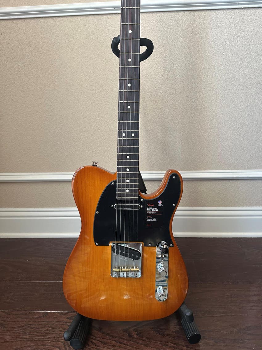 American Performer Telecaster - Honeyburst with Rosewood Fingerboard