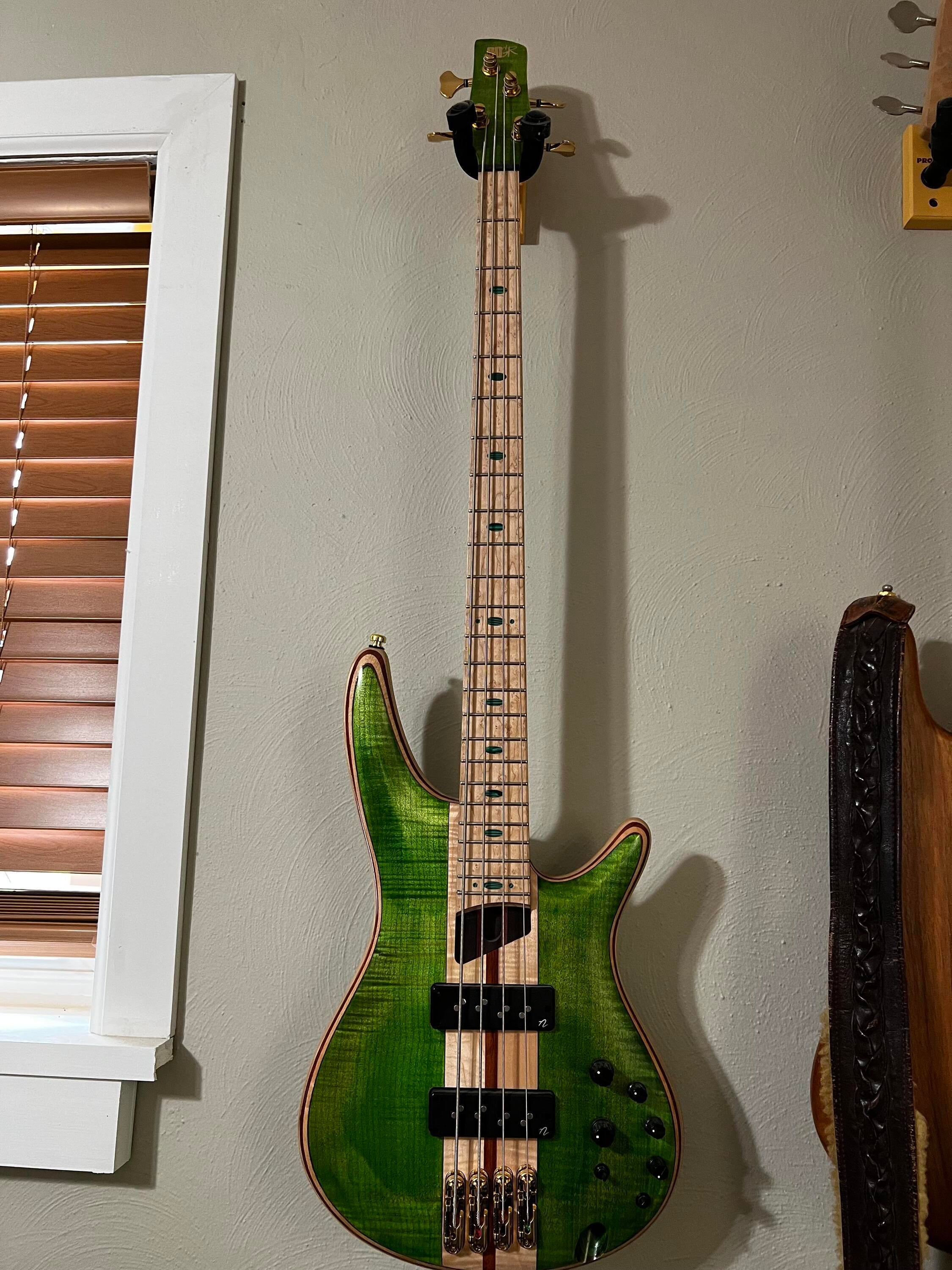 Used Ibanez Premium SR4FMDX 4-string Bass Guitar - Emerald Green Low Gloss