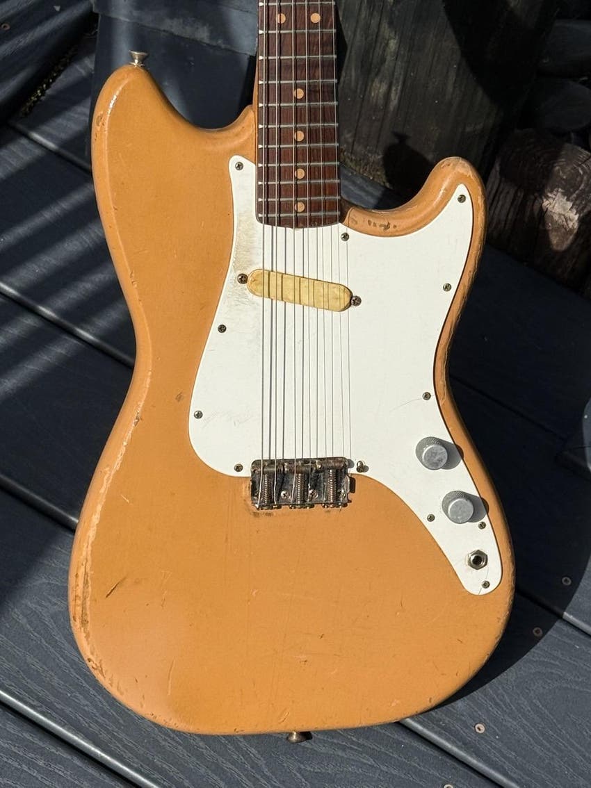 Musicmaster 1964 - really cool vibey Desert Sand like a mini Strat w/a fat neck !