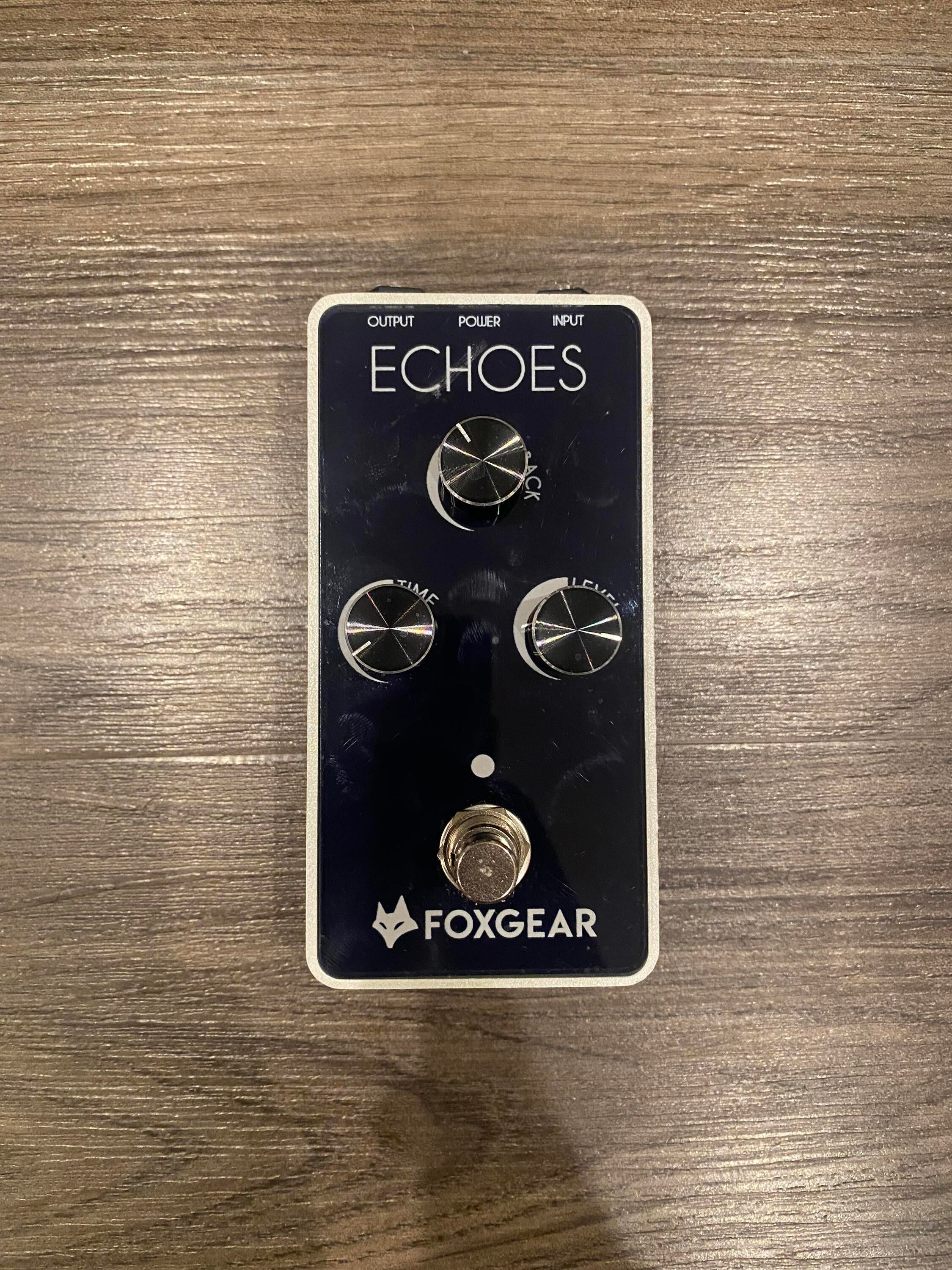 FOXGEAR ECHOES アナログディレイ 売れ筋がひ！ - ギター