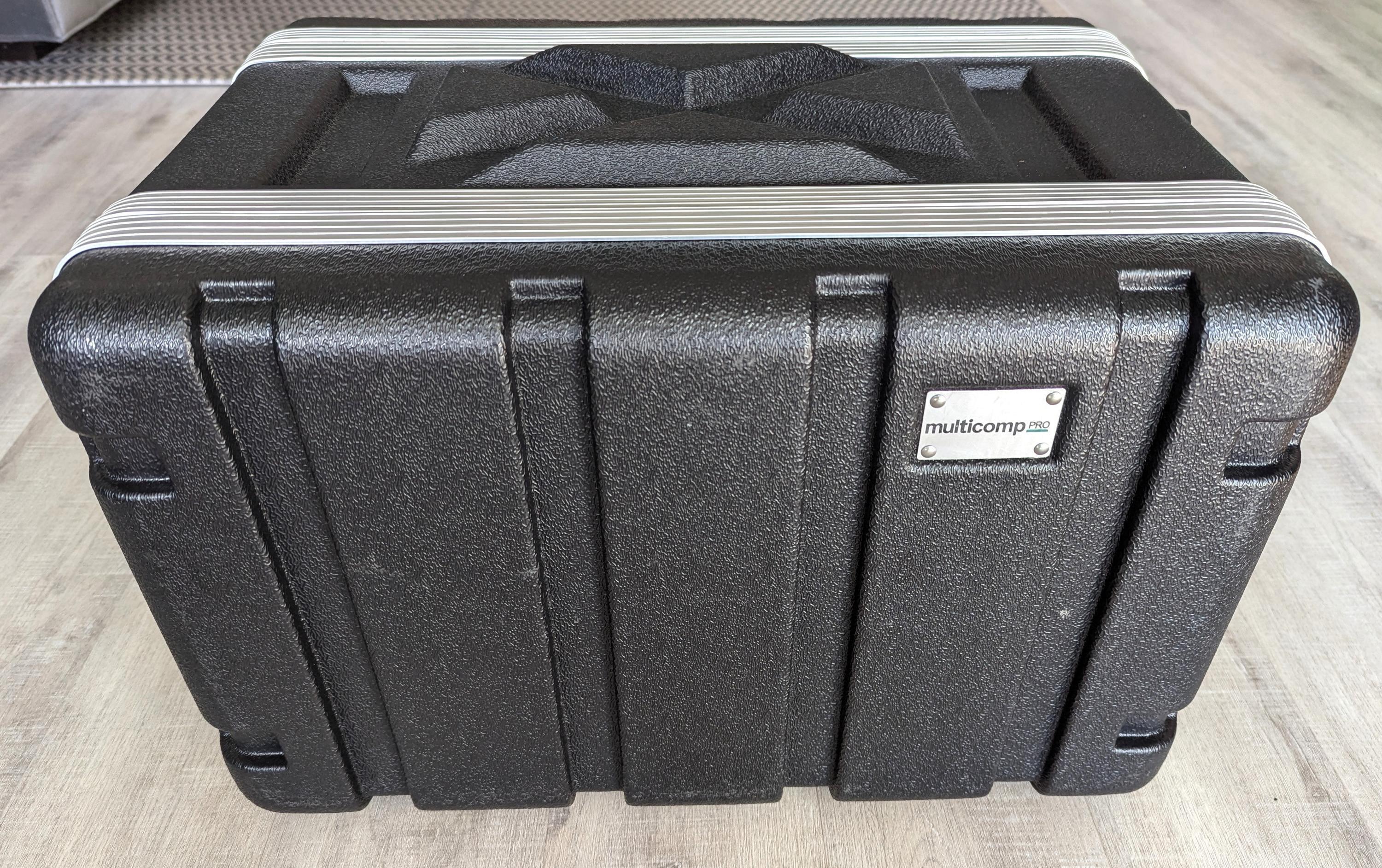 Used 6U Shallow Rack Case Sweetwater's Gear Exchange