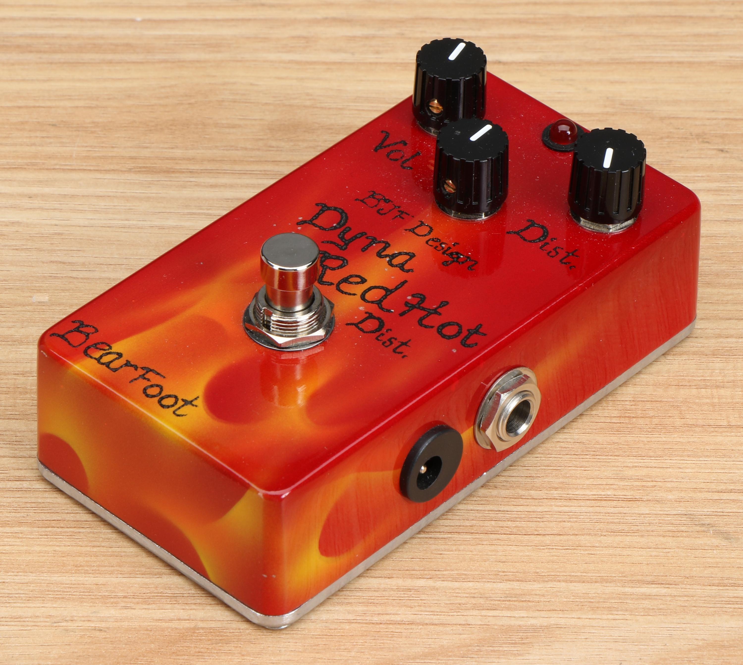 Used BearFoot Dyna Red Distortion Electric - Sweetwater's Gear