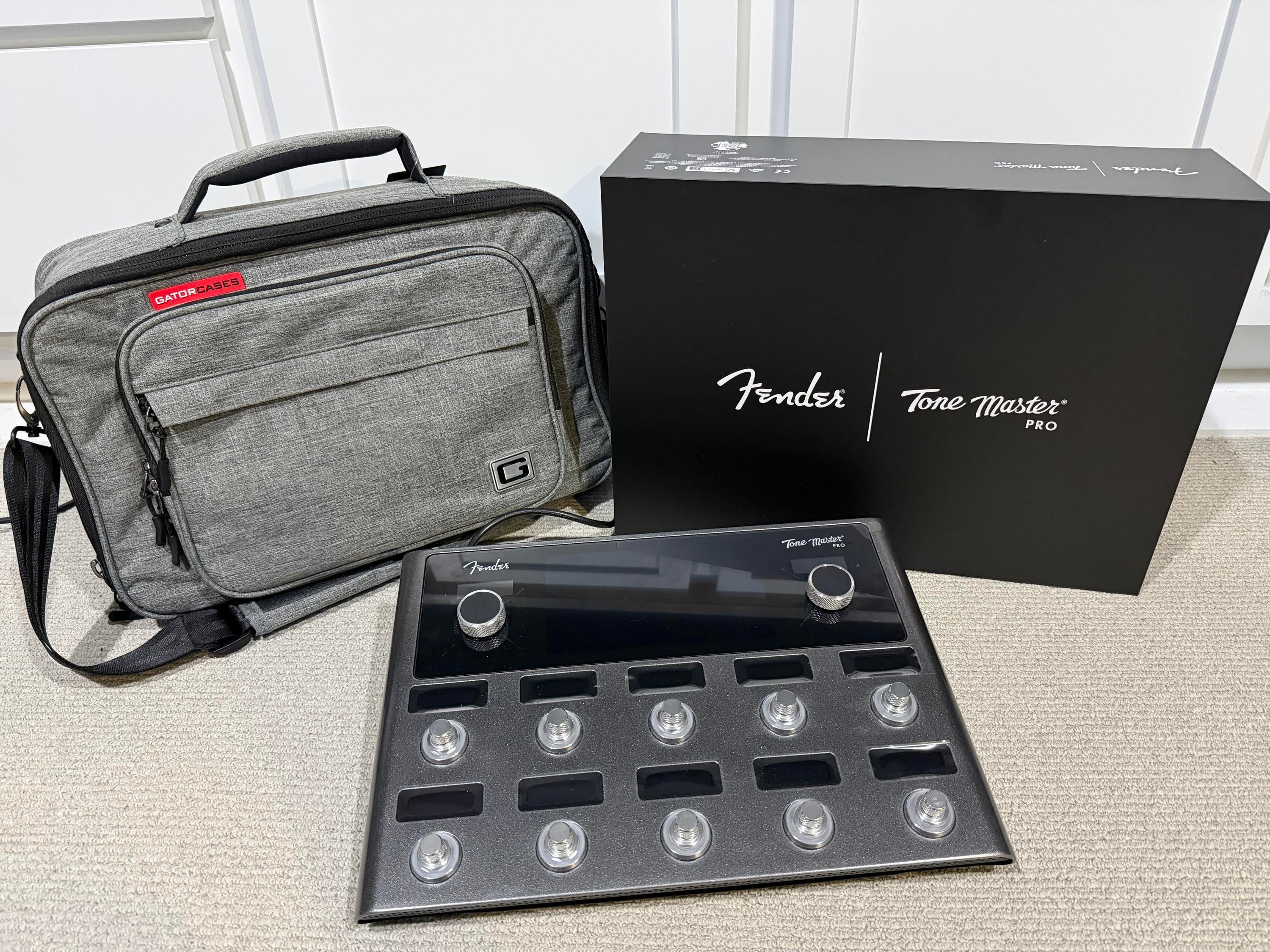 hologram chroma 美品 DSC_5528.jpg?v=1721140884&